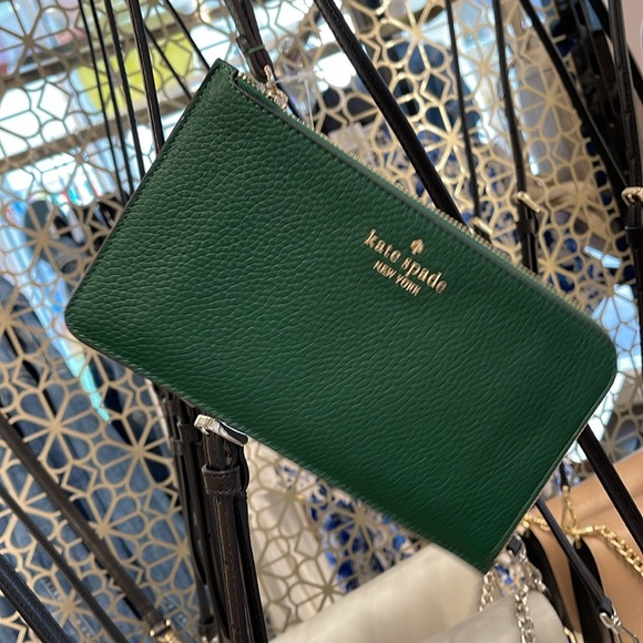 Kate Spade Medium Lucy L-Zip Wristlet Pebble Leather 
COLOR:
Arugula 
NWT - Picture 12 of 16
